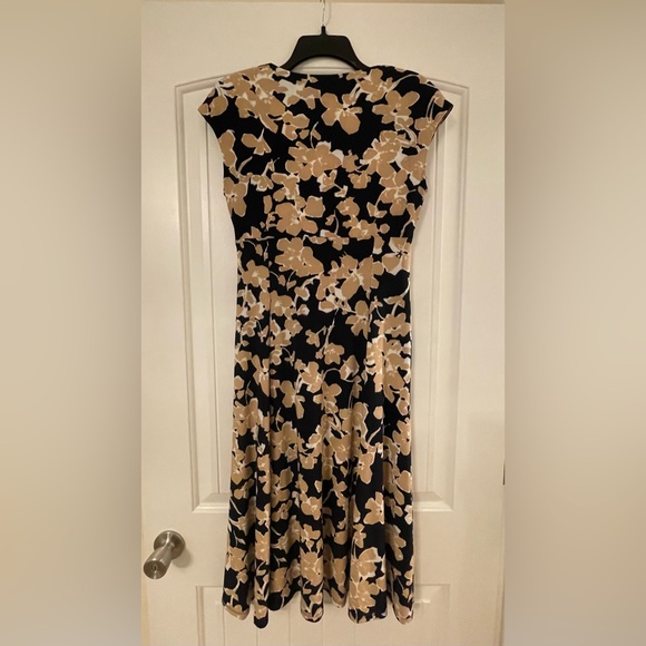 CHAPS A-line Dress with V-neck and Removable Shoulder Pads - Picture 2 of 8